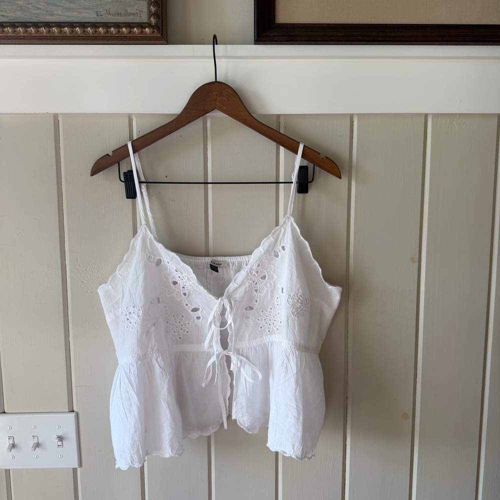 American Eagle White Eyelet Tie-Front Cropped Tank, Size XL, NWOT